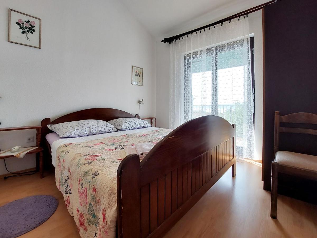 Apartments Vilim Pinezići Extérieur photo