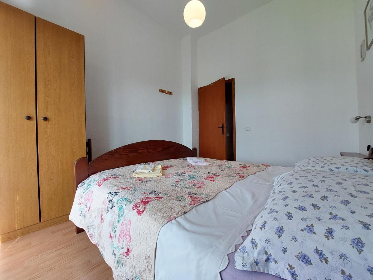 Apartments Vilim Pinezići Extérieur photo