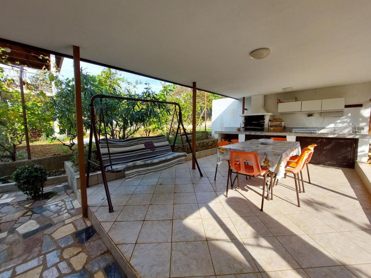 Apartments Vilim Pinezići Extérieur photo