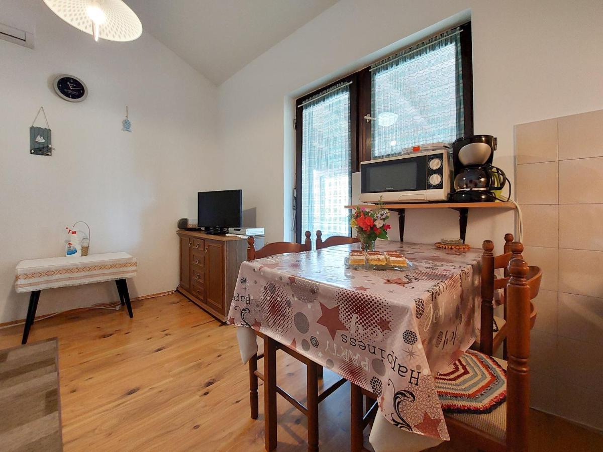 Apartments Vilim Pinezići Extérieur photo