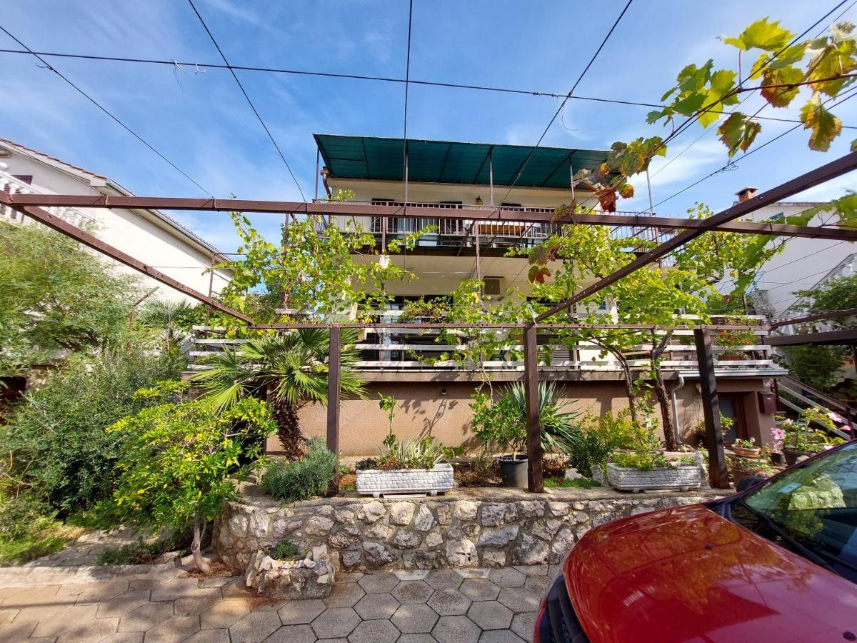 Apartments Vilim Pinezići Extérieur photo